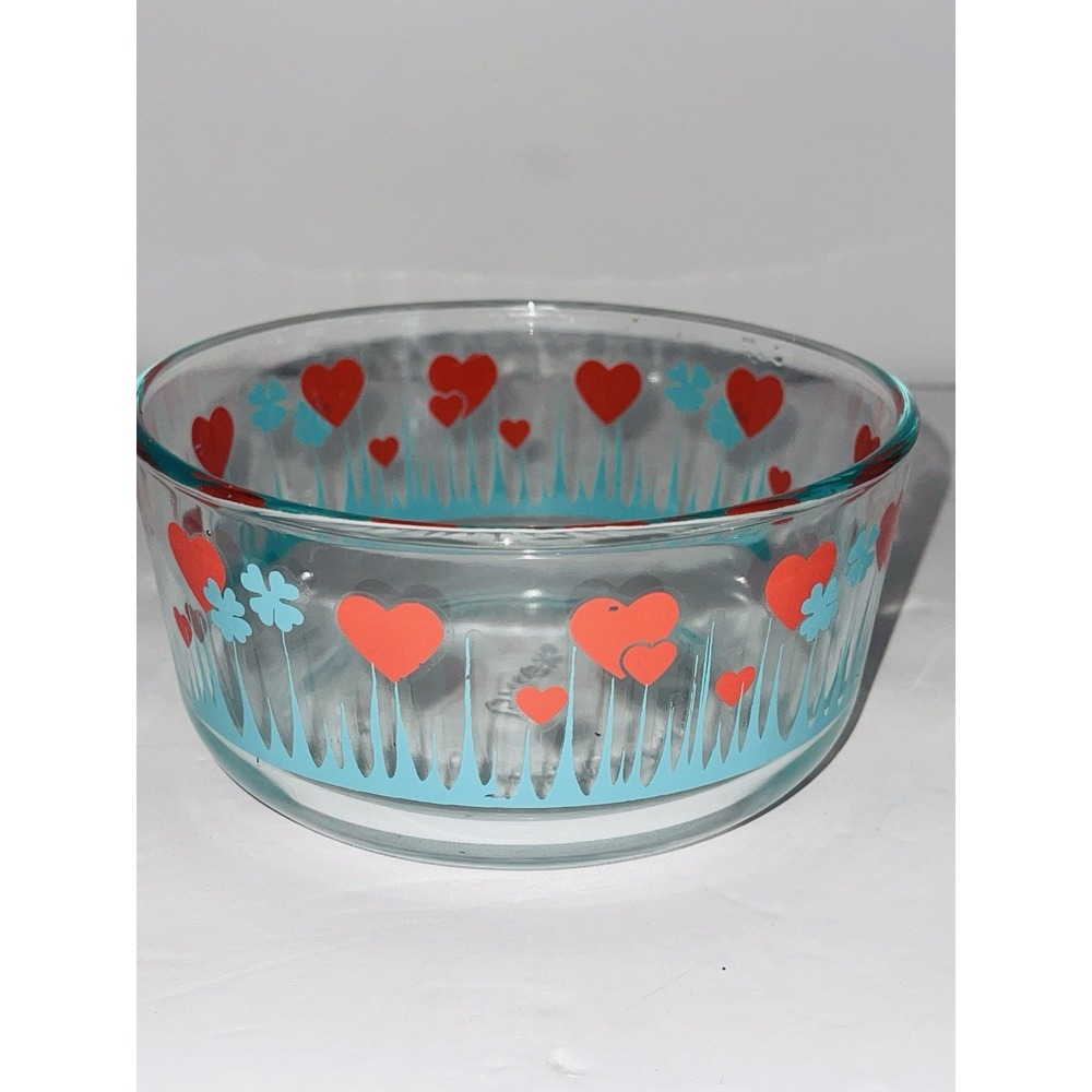 Pyrex 7201 Clear Glass 4-Cup Prep Bowl – Red Hearts & Aqua Blue Grass Pattern